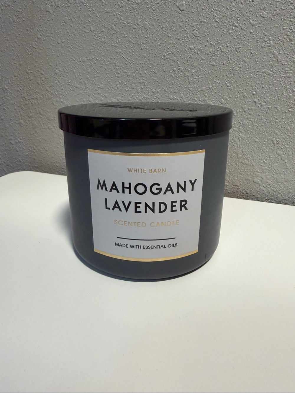 White Barn Mahogany Lavender Scented Candle